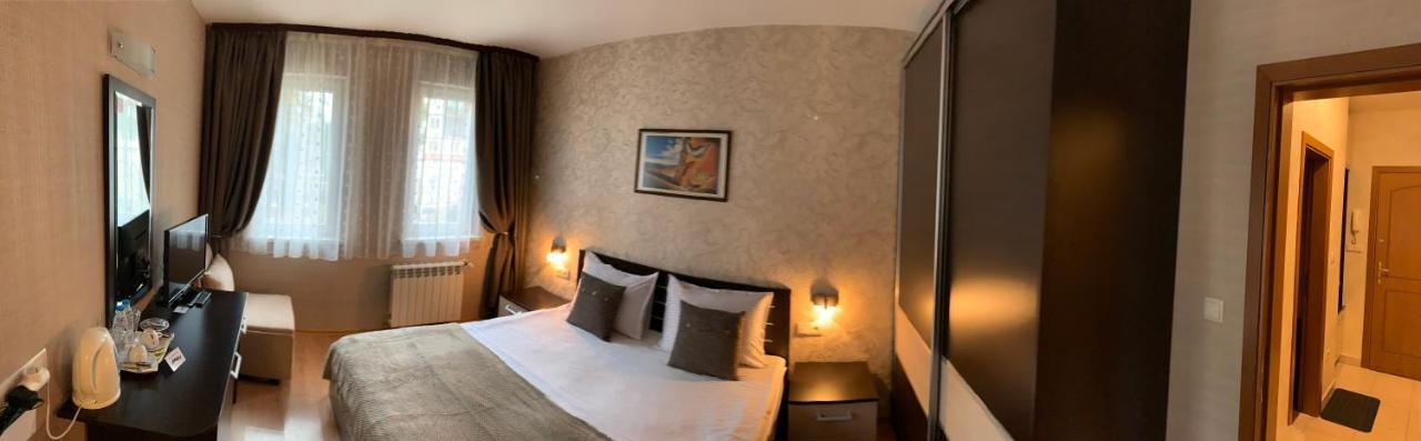 Gm Royal Plaza Aparthotel โบโรเวทส์ ภายนอก รูปภาพ